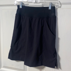 The north face‎ xs skirt new with tags